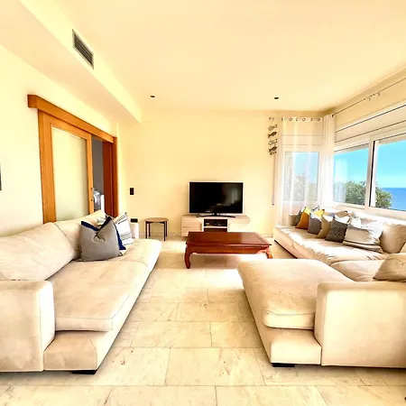 Casa Con Piscina Privada Y Vistas Al Mar Cerca De Sa Riera