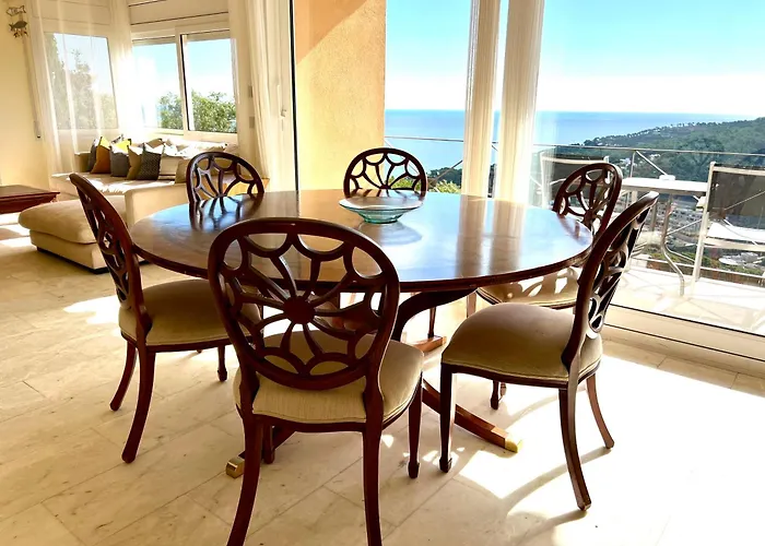 Espectaculares Vistas Al Mar En Con Piscina 別荘 ベグール